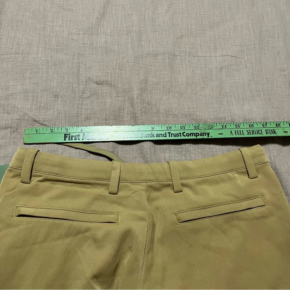 NWT Quince ProTech Golf Pants Men's Khaki Chinos Size 34x30 Athletic - Picture 7 of 7